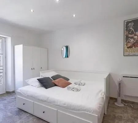 Simon Apartments * Cannes